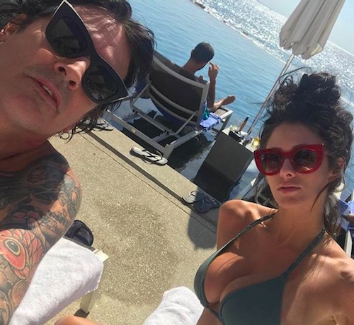 Dlisted Tommy Lee Is Engaged To Social Media Star