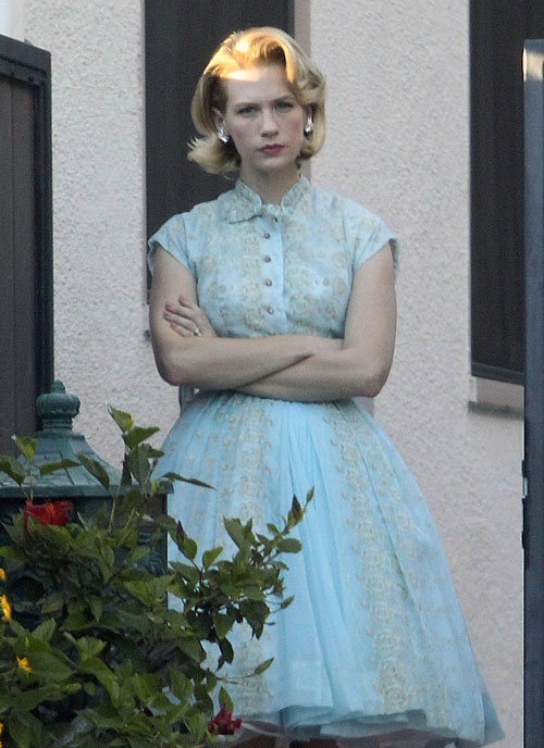 Dlisted | Open Post: Hosted By January Jones’ Halloween Costume