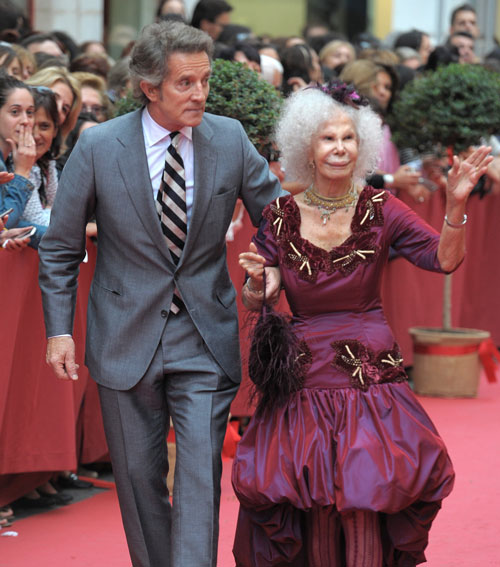 Dlisted | ¡Santo Dios! The Duchess Of Alba Is In The Hospital!