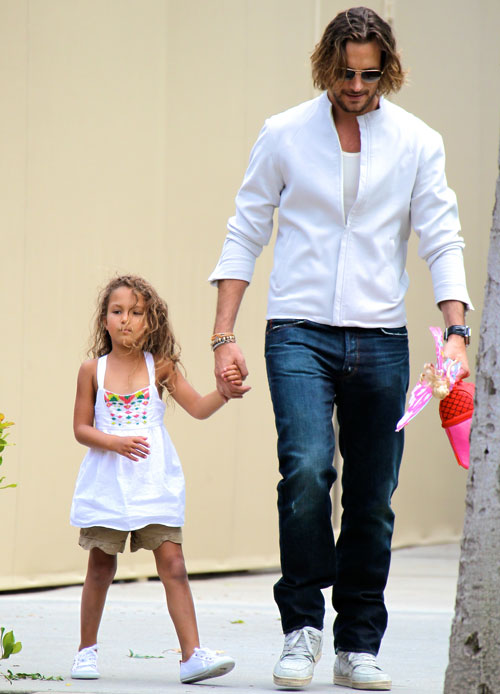 Dlisted Halle Berry Drags Gabriel Aubry To Court For Allegedly Dyeing And Straightening Their Daughter S Hair