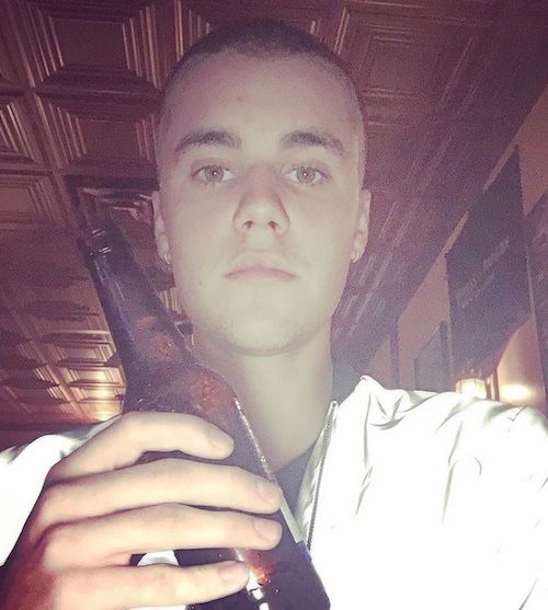 Justin Bieber Is Being Sued $100,000 For Throwing A Beer-Based Tantrum That Damaged A Cellphone