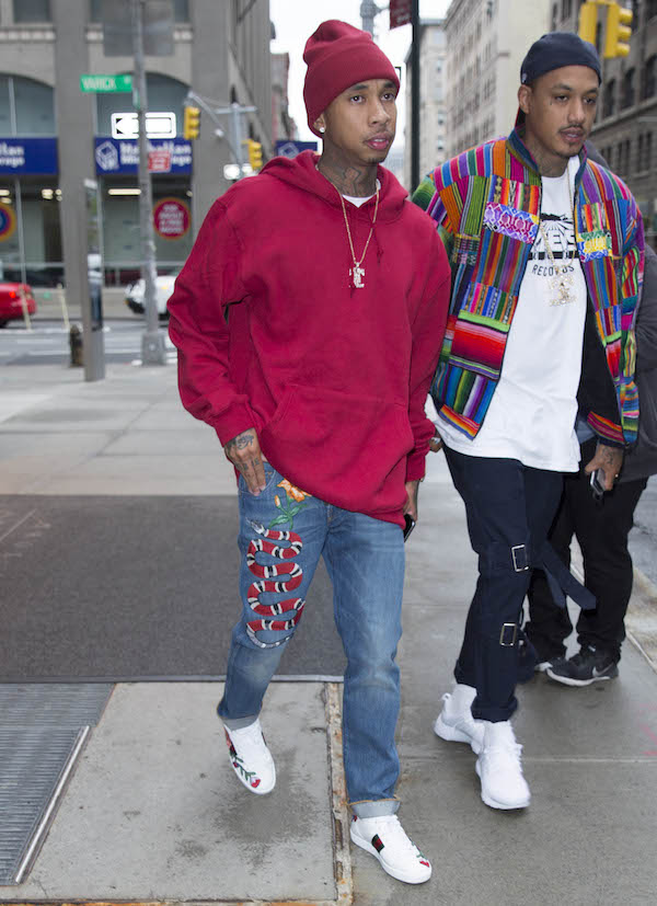 Dlisted | Tyga leaves his Hotel in NYC