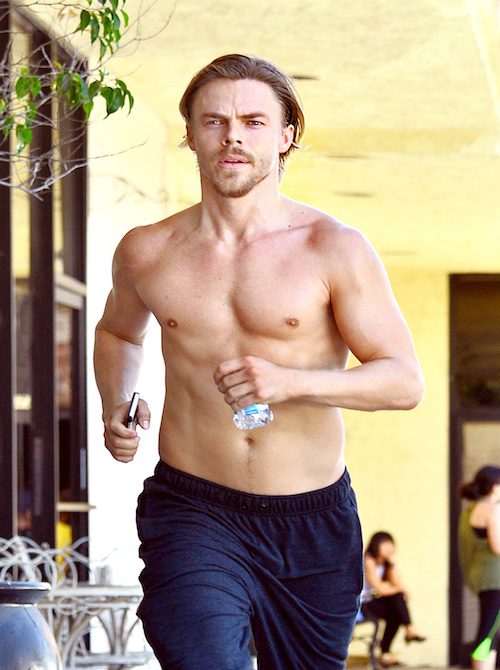 Open Post: Hosted By Derek Hough And His Nipples Going For A Run