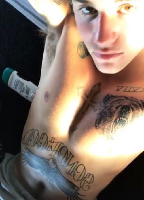 Justin Bieber Tits - Dlisted | Open Post: Hosted By Justin Bieber's Flying Eagle Tummy Tattoo