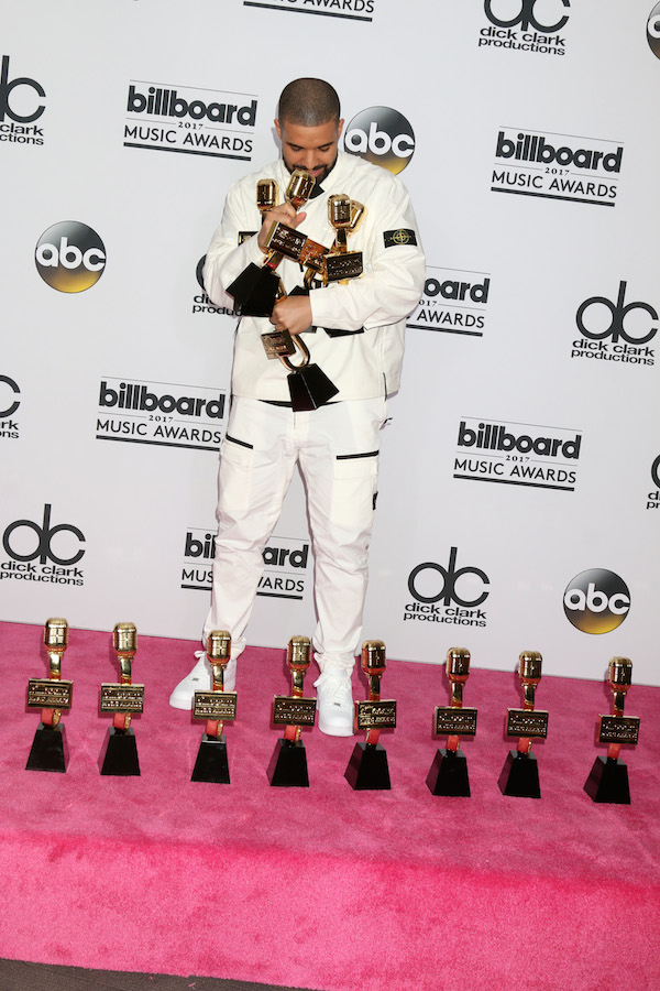 Dlisted | 2017 Billboard Awards – Press Room