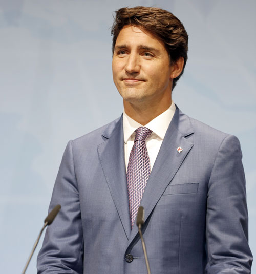 Joseph Gordon-Levitt Taught Justin Trudeau That It’s Okay For Men To Be Feminists 