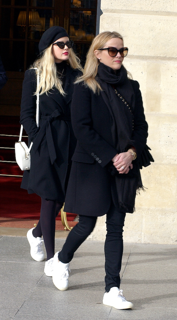 Dlisted | Reese Witherspoon and her daughter Ava in Paris