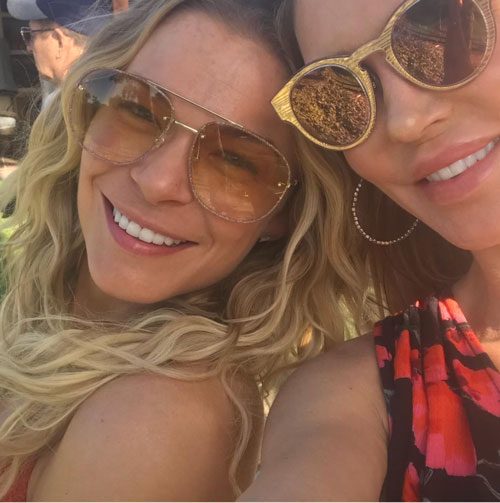 Get In Your End Of The World Bunkers, LeAnn Rimes And Brandi Glanville Took A Selfie Together 