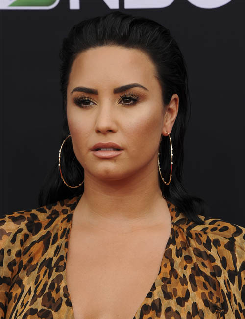 Demi Lovato Facial