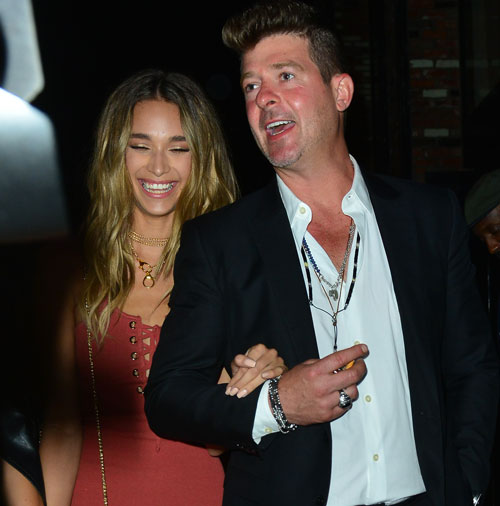 Robin Thicke’s Girlfriend April Geary Announces She’s Pregnant Six Months After Giving Birth 