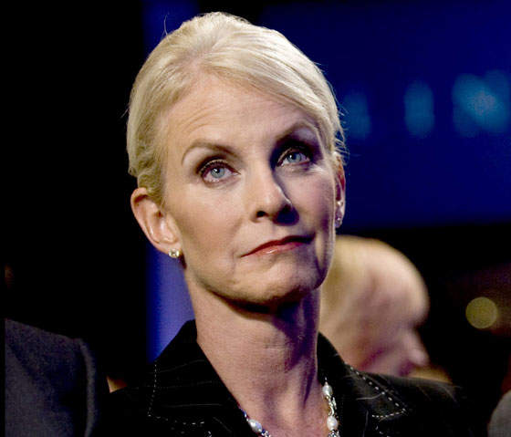 Dlisted Cindy McCain Got Caught Lying About Stopping A Child Trafficking Situation