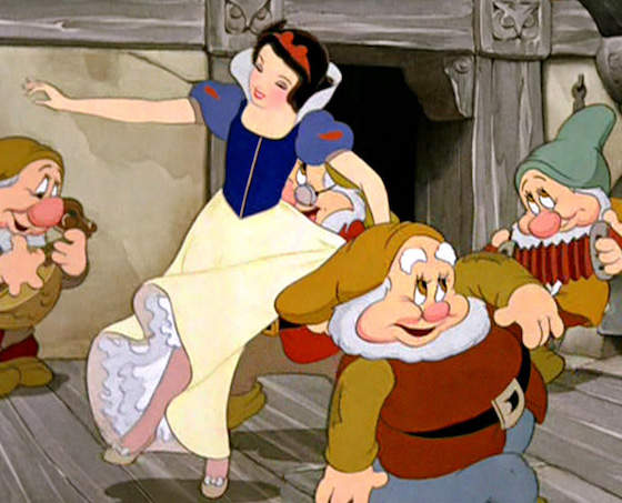 Dlisted | Disney Is Working On A Live-Action “Snow White” Film
