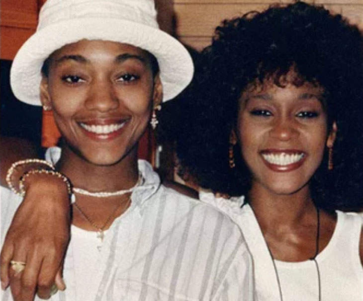 Whitney Houston’s Ex-Girlfriend Robyn Crawford Has A Book Out About Their Relationship