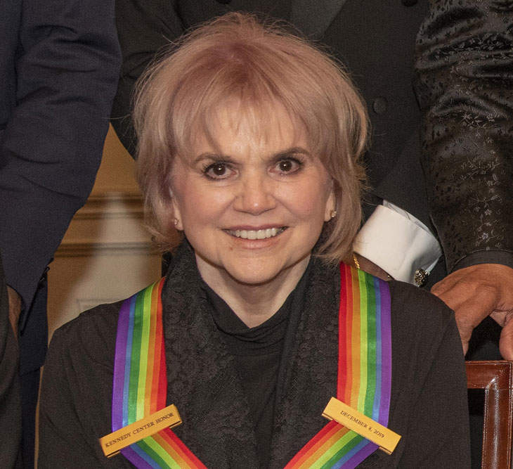 Linda Ronstadt Checked Mike Pompeo To His Face At A Kennedy Center Honors Event
