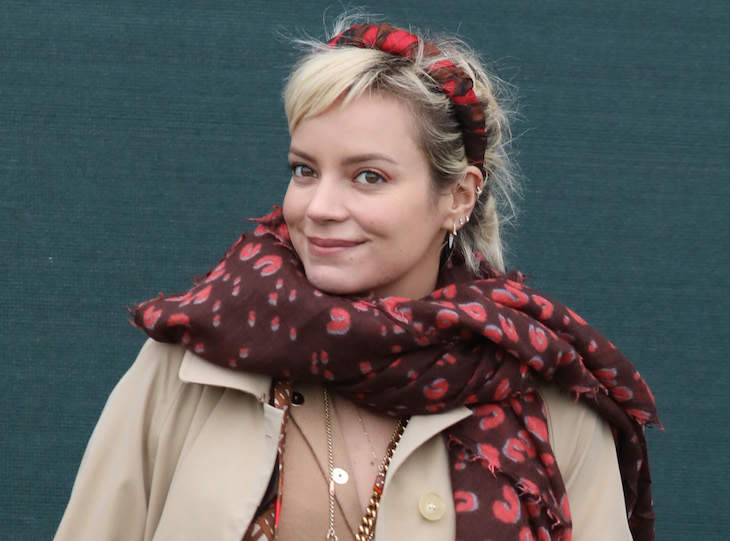 Lily Allen Has Once Again Been Seen Wearing An Engagement-Looking Ring On Her Left Hand