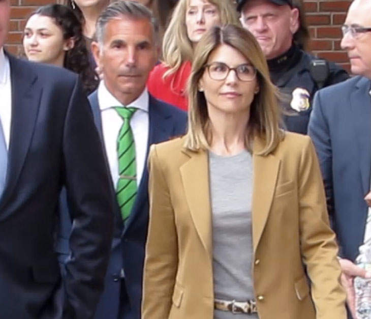 Lori Loughlin And Mossimo Giannulli Will Finally Plead Guilty, And Have Agreed To Serving Prison Time