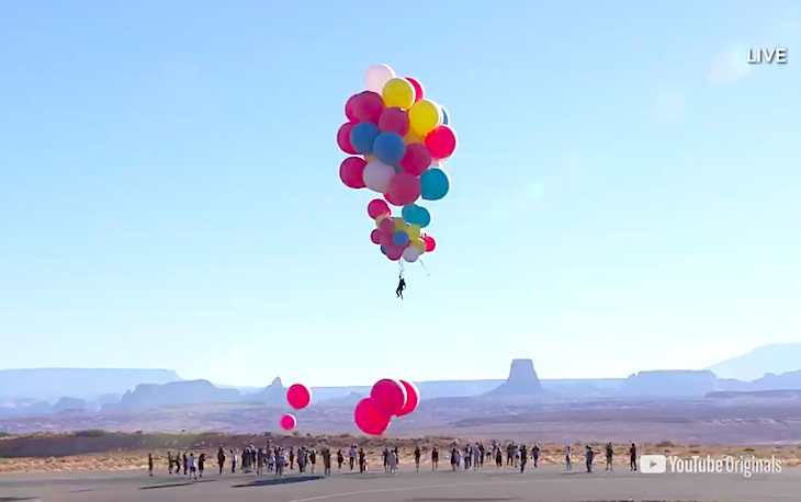 David Blaine Successfully Completed His Balloon Stunt