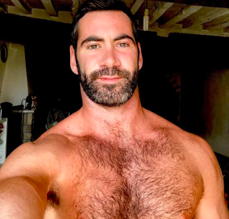 Open Post: Hosted By NYC’s Hottest Roommate