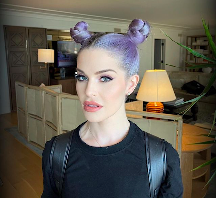 Kelly Osbourne Slams Fans Who Say She Got Plastic Surgery After She Posted An Unrecognizable Pic