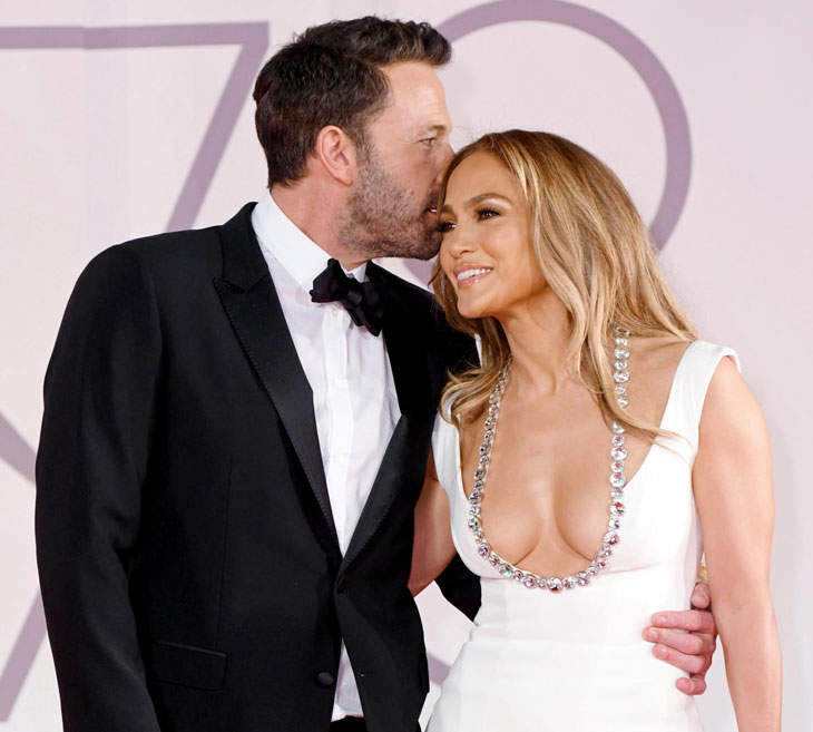 Jennifer Lopez Recounts The Tearful Bubble Bath When Ben Affleck Proposed To Her