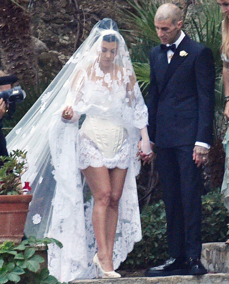 Travis Barker And Kourtney Kasdashian’s Italian Wedding Was A Study In Leather And Lace