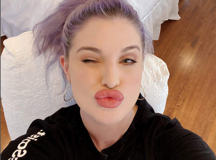 Kelly Osbourne Is Pregnant With Her First Child