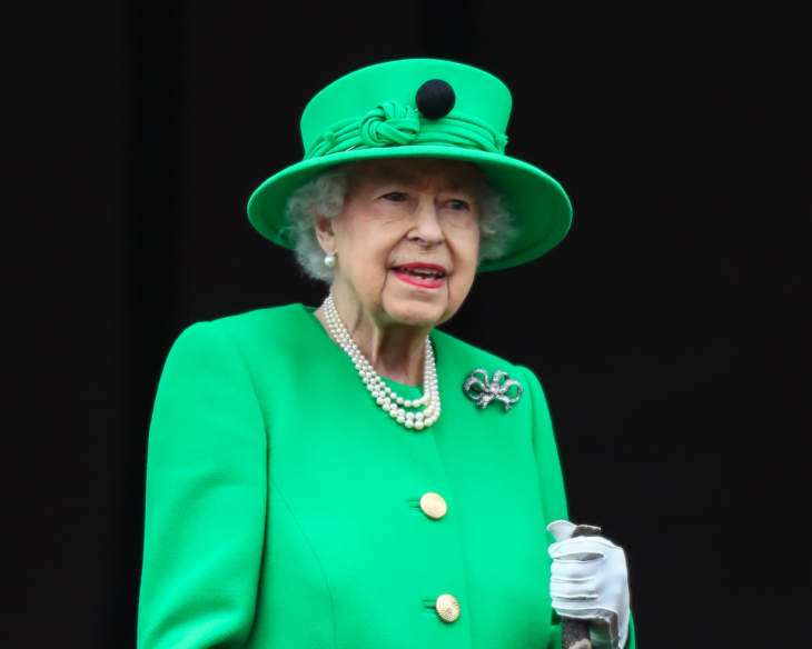 Buckingham Palace Announces That THE QUEEN’S Doctors Are “Concerned For Her Health,” And Members Of The Royal Family Are On Their Way To Be With Her (UPDATE)