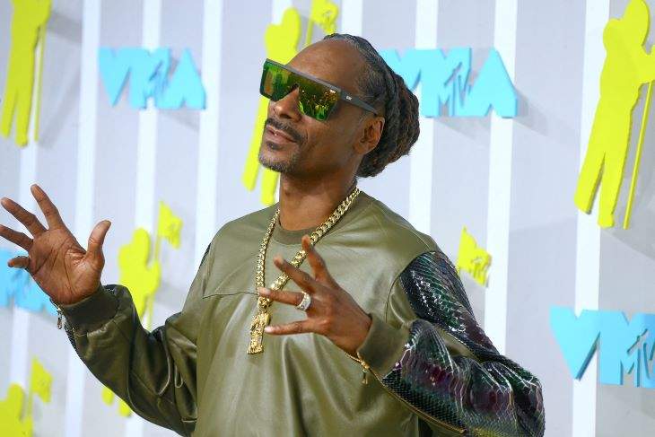 Open Post: Hosted By Snoop Dogg’s Personal Blunt Roller Revealing The Amount She Rolls For Him Each Day