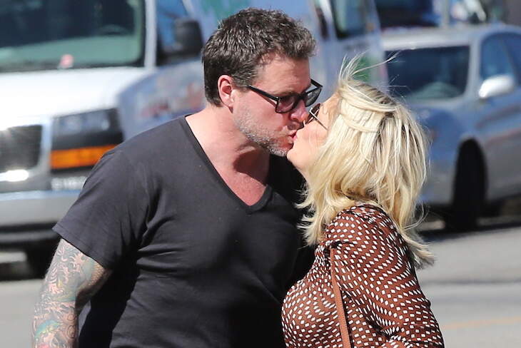 Sources Claim That Dean McDermott Is “100% Serious” About Leaving Tori Spelling